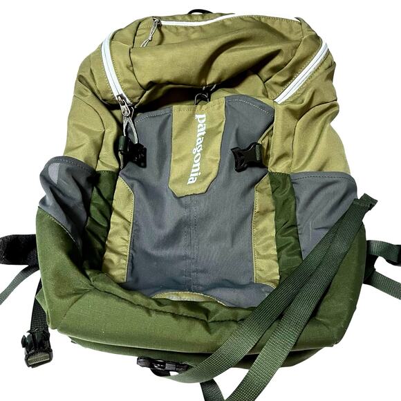 Patagonia Other - Patagonia Petrolia 28L Backpack Olive Gray Laptop Hiking Travel Daypack EUC